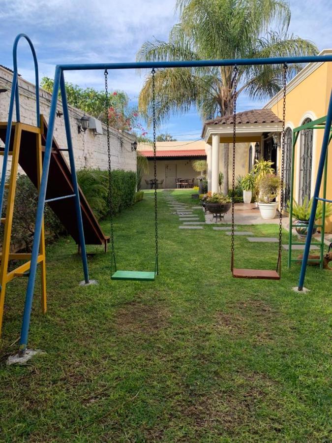 Estancia Santa Fe Celaya  Exterior photo