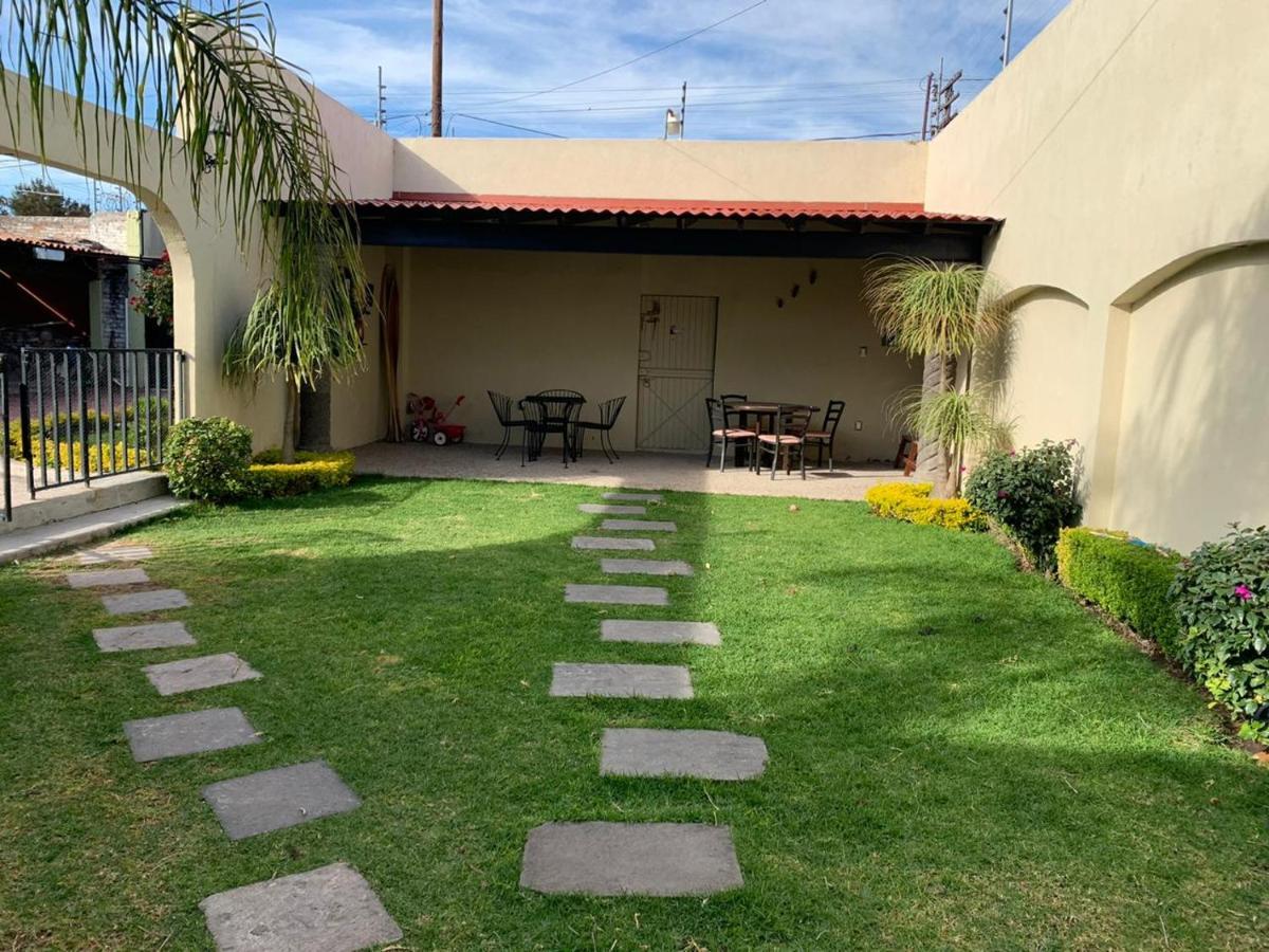 Estancia Santa Fe Celaya  Exterior photo