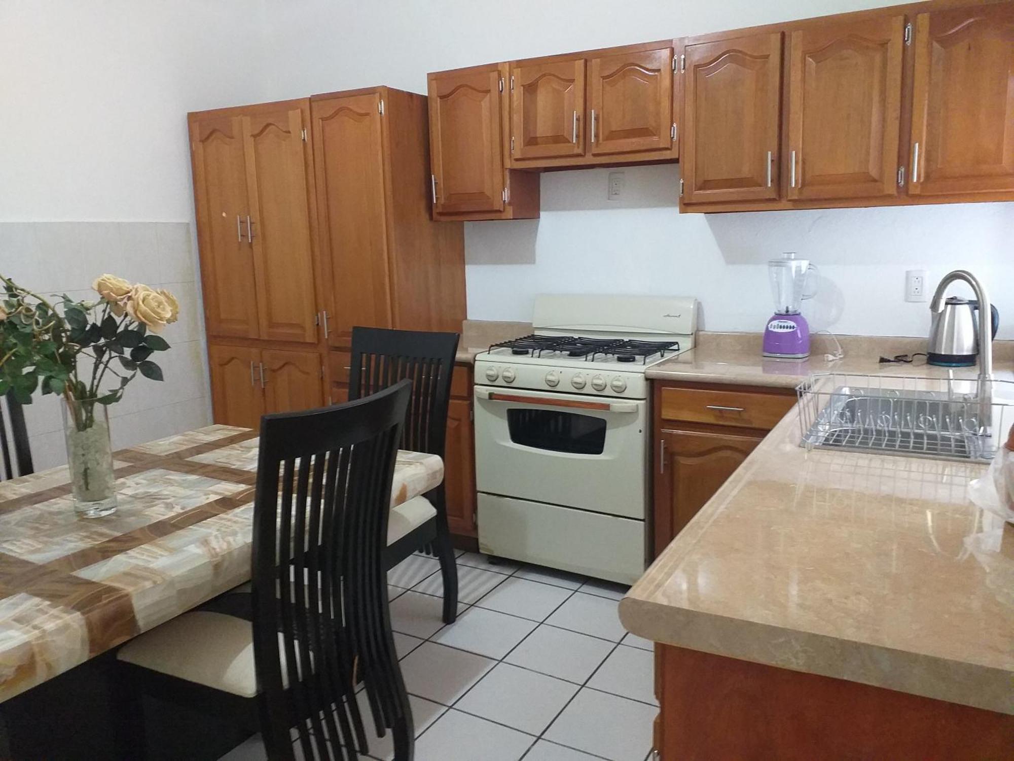 Estancia Santa Fe Celaya  Exterior photo